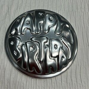 Wilton mold  Happy Birthday cake mold